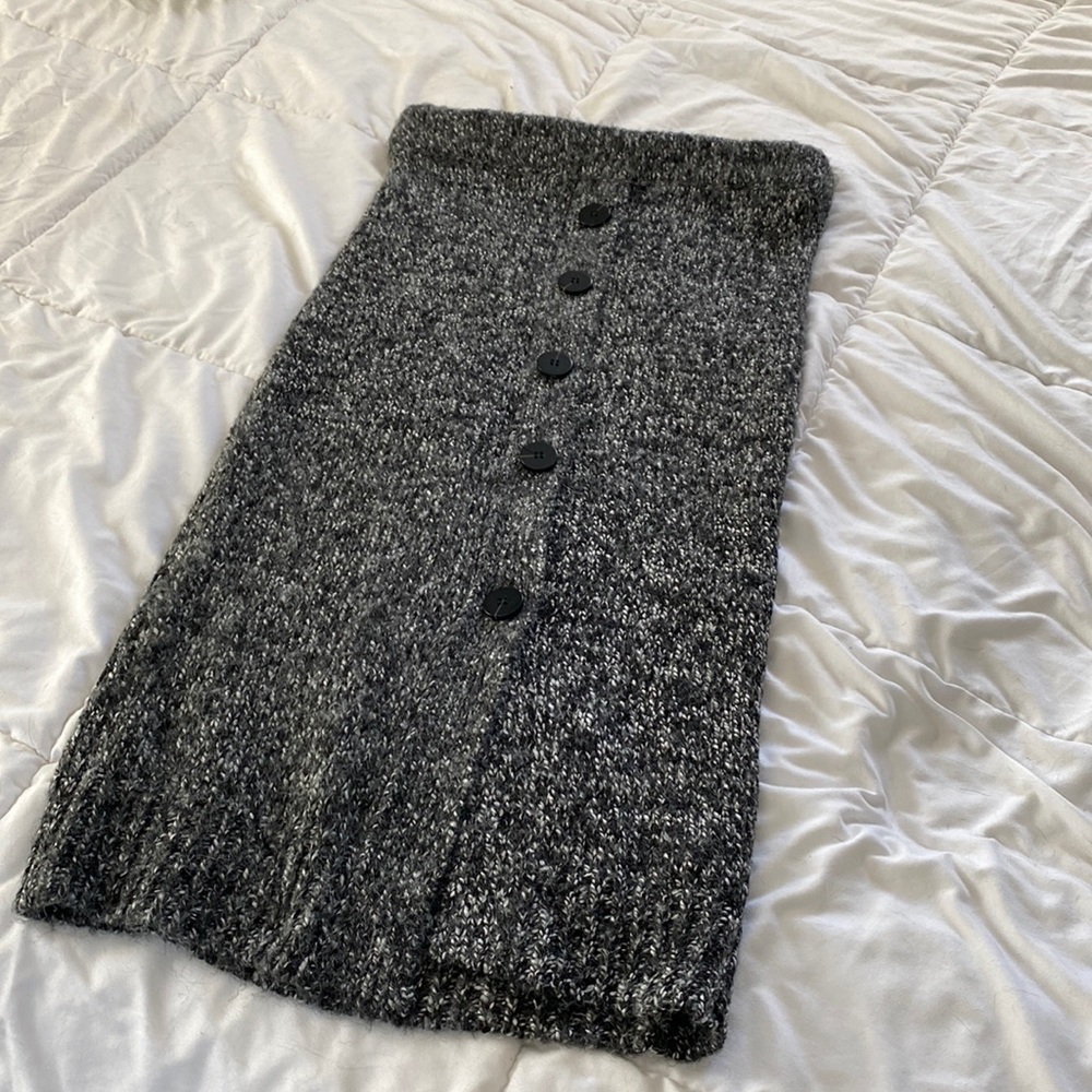 Truth by republic mid length skirt